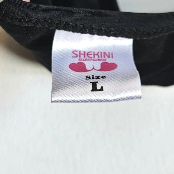 🟢3/$19🟢 Lot of 3 Thong Bikini Bottoms Shekini NWOT - Picture 2 of 9